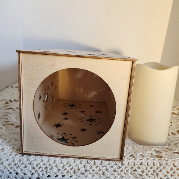 Balsam Wood Tea Light - Picture 5 of 5